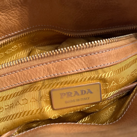 Prada bag - Picture 7 of 7